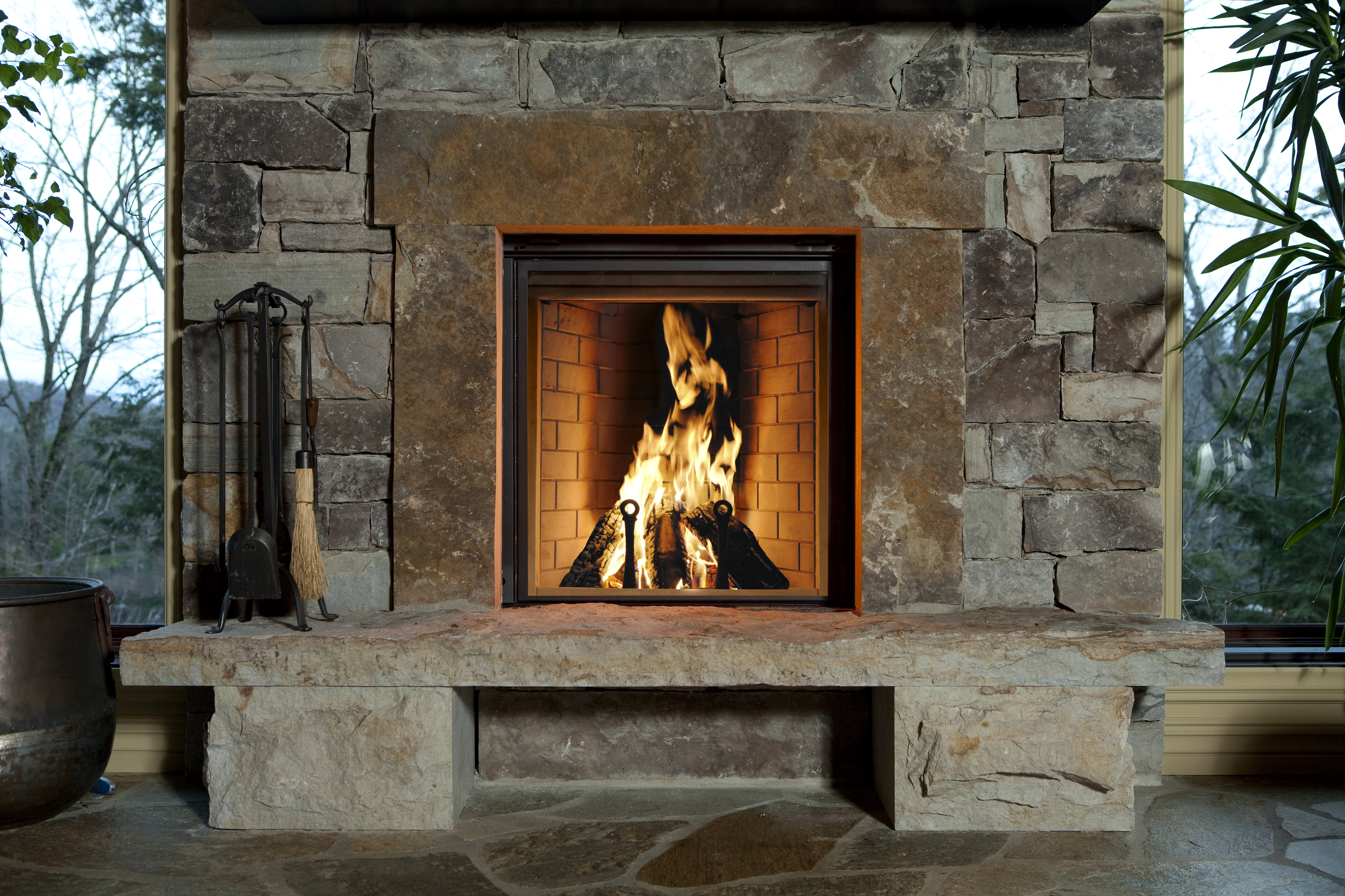 EPA-qualified fireplace